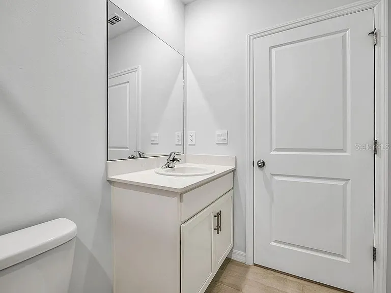 1048 Adalia Ter — Photo 17