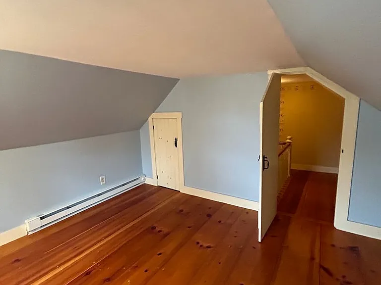 33 Washington St — Photo 24