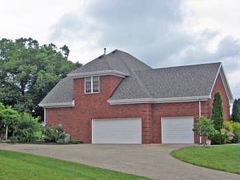 2nd image of 323 Willow Wood Dr