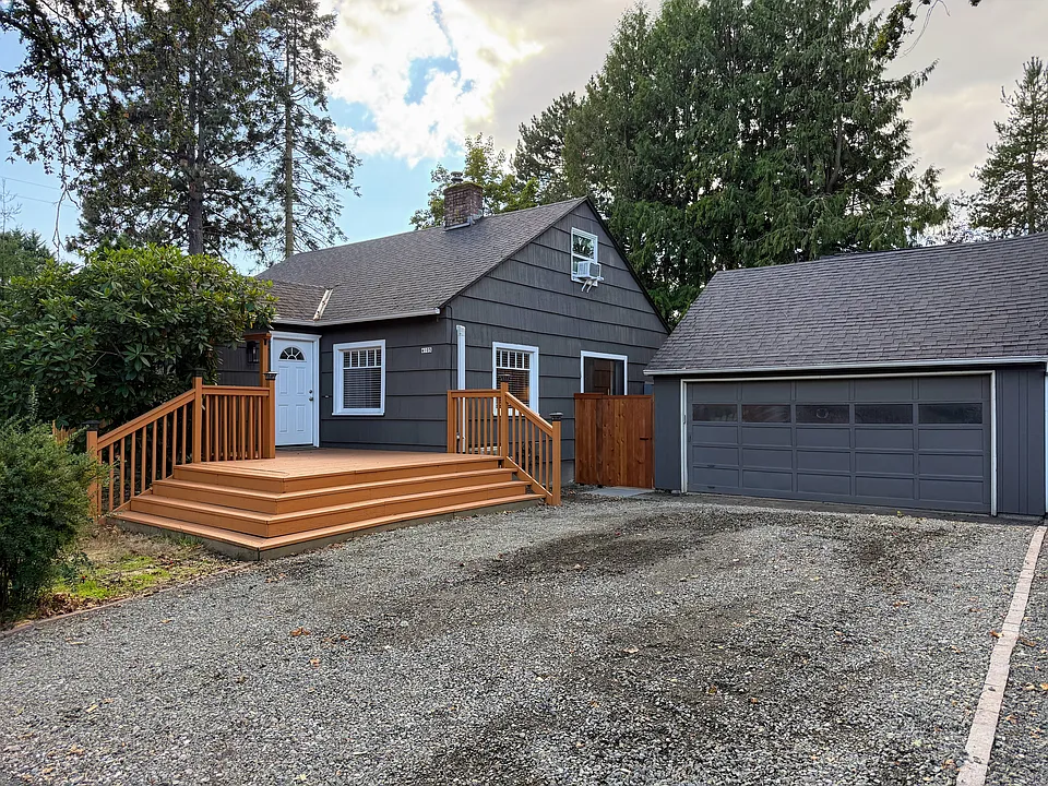 4105 SW 165th Ave