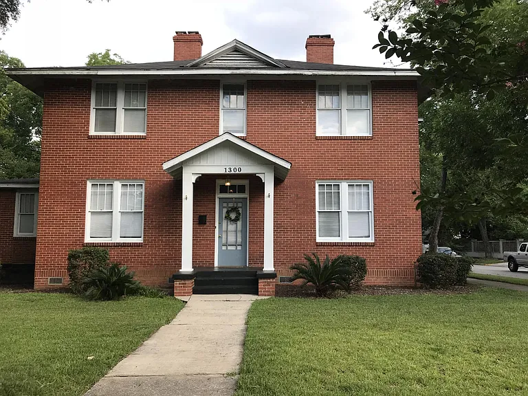 1300 Summerville Ave — Photo 22