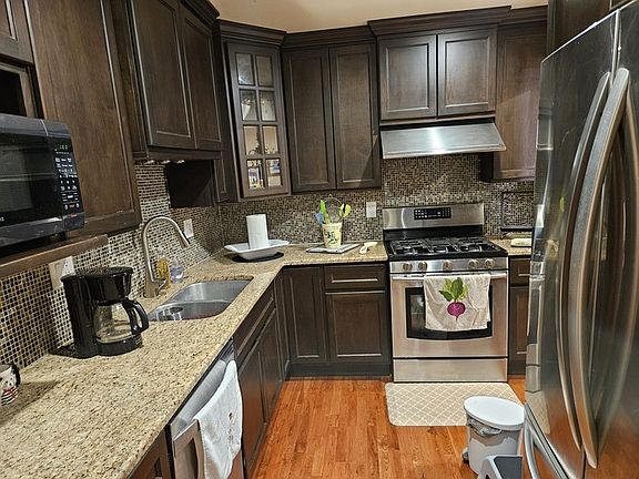4th image of 2420 McCullough Ave APT 219