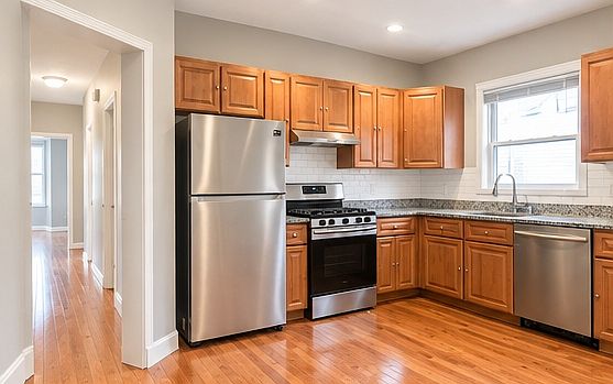 2nd image of 66 Clarkson St APT 2