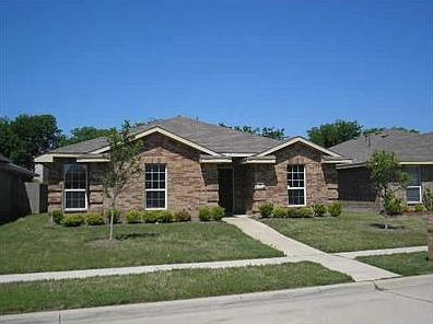 1st image of 805 Horseshoe Ct