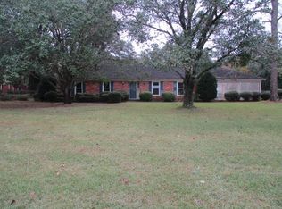 910 Roland Rd, Albany, GA 31705