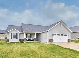 624 Trestle Way, Troy, MO 63379