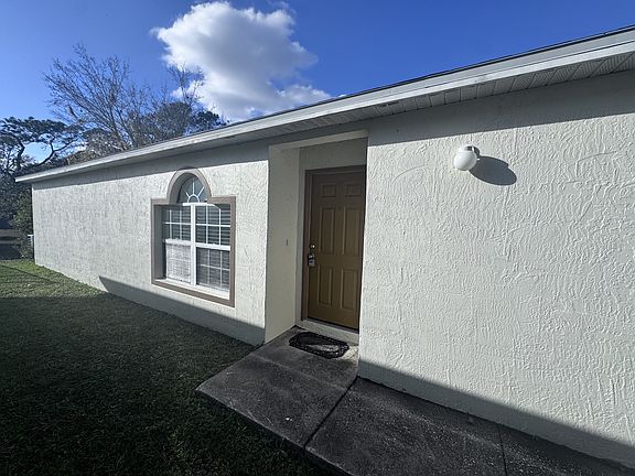 4th image of 8440 Oak Crossing Dr W