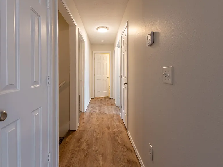 1156 S Grant Ave — Photo 11