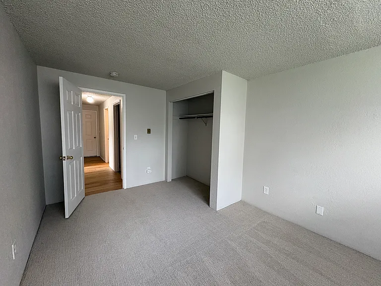 489 N Joseph Ave — Photo 9