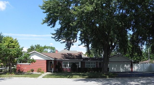 1st image of 9541 Menard Ave