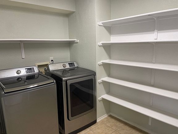 5th image of 4411 Donegal Bay Ct