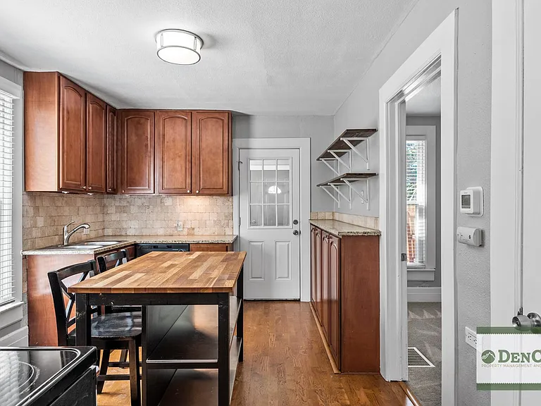 2403 S Bannock St — Photo 6