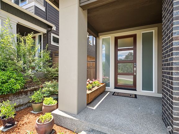 2nd image of 27011 105th Avenue SE
