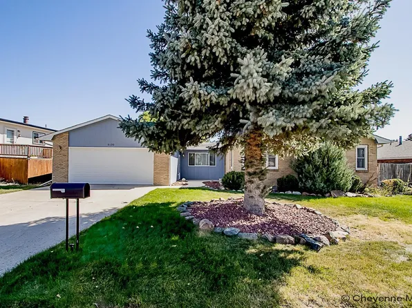 5135 McCue Dr, Cheyenne, WY 82009
