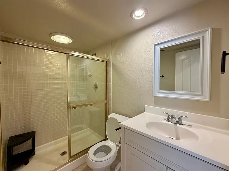 3366 Waterford Dr — Photo 45