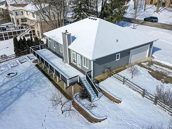 3rd image of 347 Butterfly Dr
