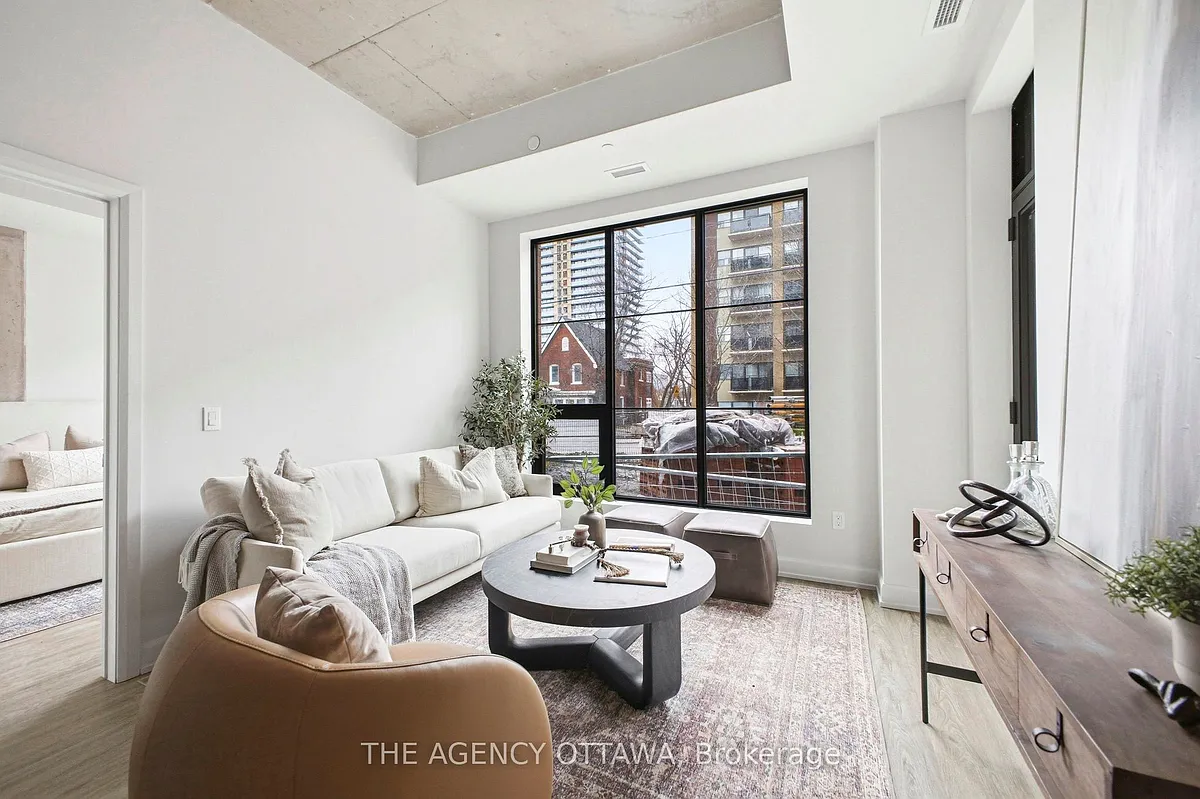 Building Photo - 56 Bayswater Ave #602