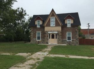215 Hudson St, Burlington, KS 66839