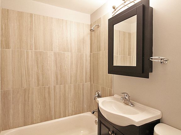 5th image of 229 Harrison St APT 3SE