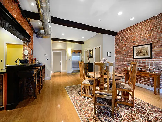 Sold by Hudson Place Realty | media 4