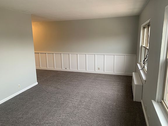 4th image of 109-111 N Elkhart St APT 2