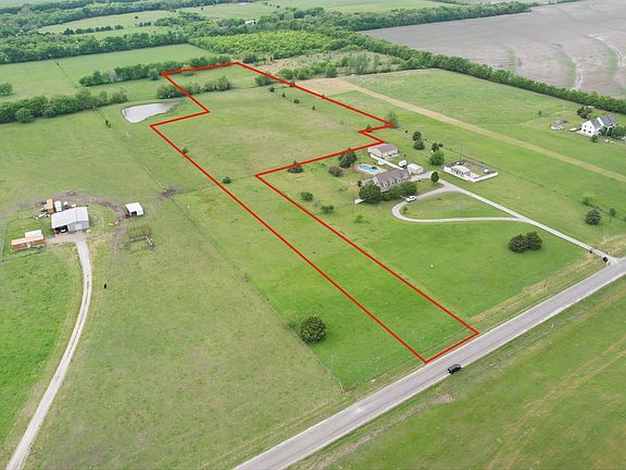 2nd image of 999A E Line Rd