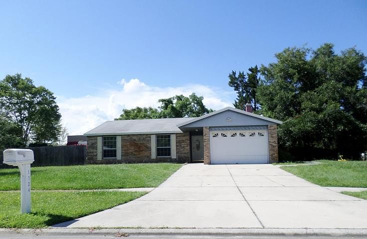 1st image of 1734 Village Ln
