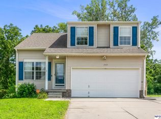 2939 Lone Tree Rd, Bellevue, NE 68123