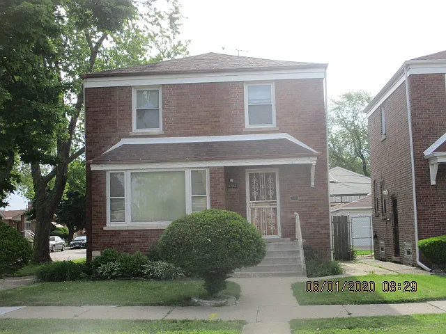 8733 S East End Ave photo 1