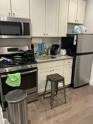Rented by CNYC Apartments | media 6