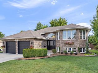 1068 Socrates Cres, Windsor, ON N9G 2N9