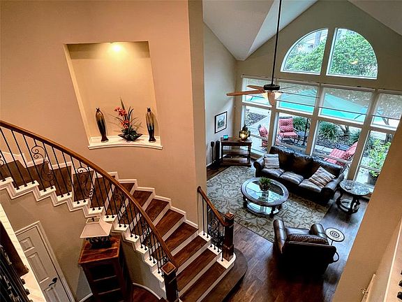5th image of 3402 Pebble Bay Dr