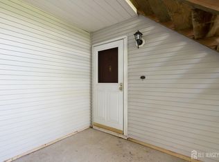 98 Griggs Pl, East Brunswick, NJ 08816