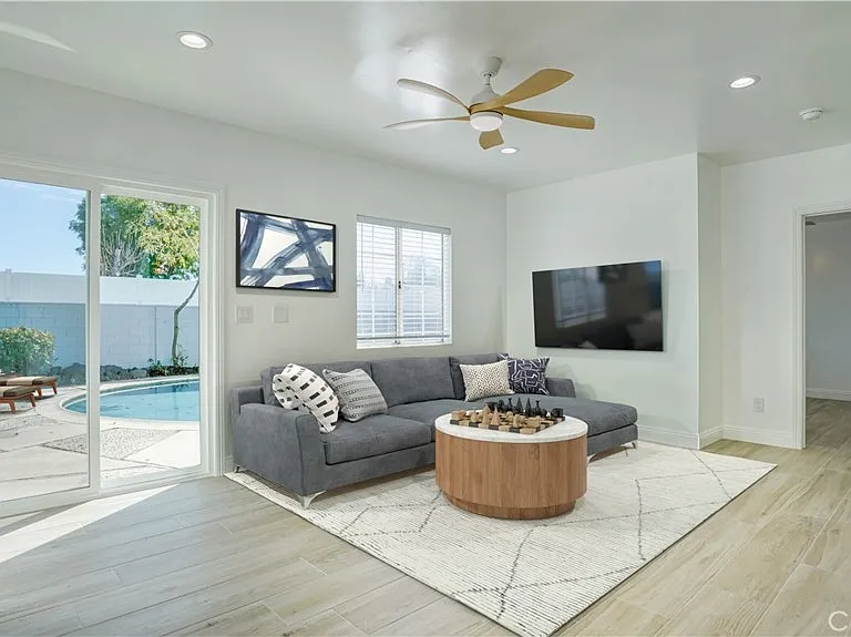24306 Gilmore St — Photo 36