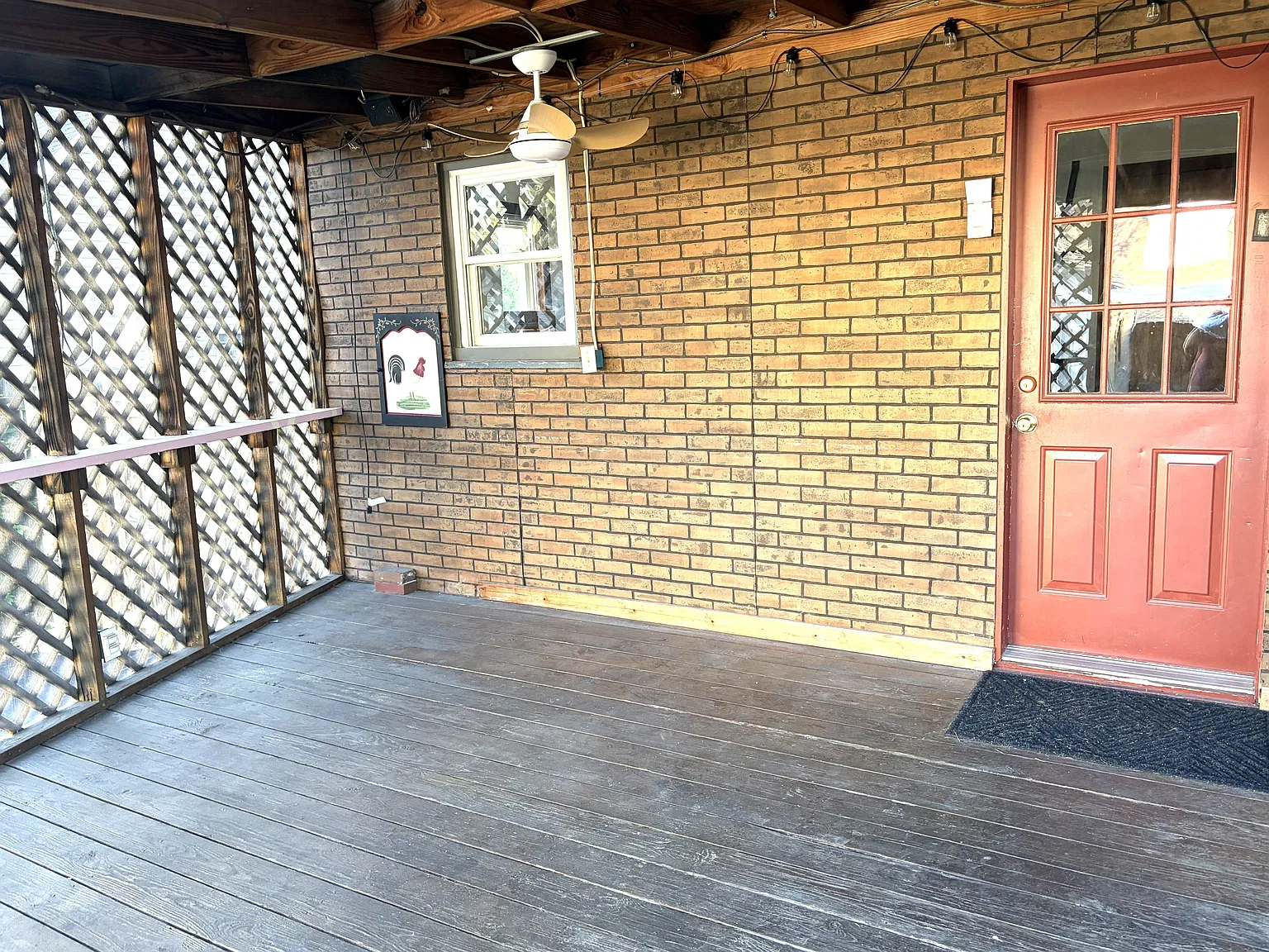 3 bed, 1365 sqft, $1,900 — Photo 3