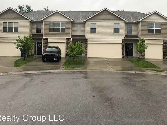 2nd image of 1401 NE Mary Ct
