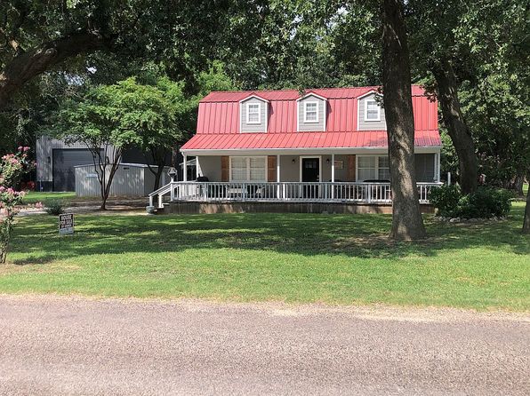 1613 Waters Rd