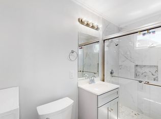 8 Porter Street Ct APT 3, Salem, MA 01970