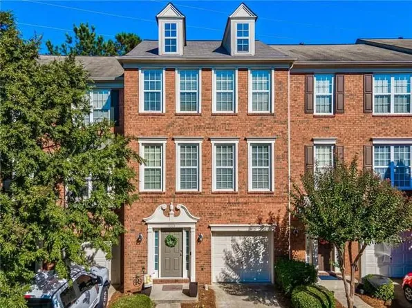 4003 Edgecomb Dr, Roswell, GA 30075