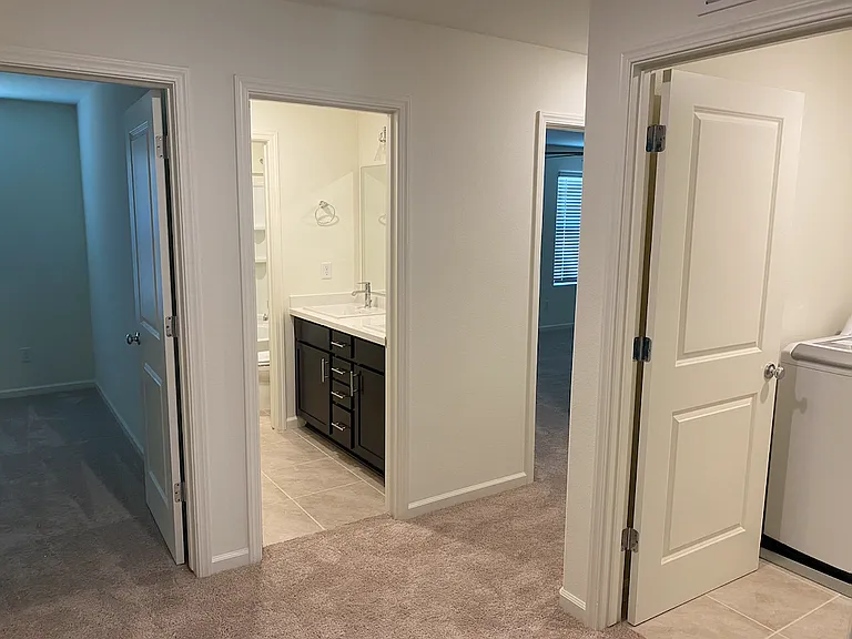 698 Keenan Ct — Photo 18