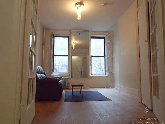 Rented by Evergreen Realty & Investments | media 13