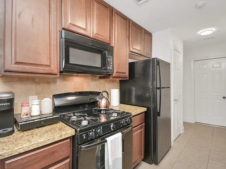 7830 Pardee St — Photo 12