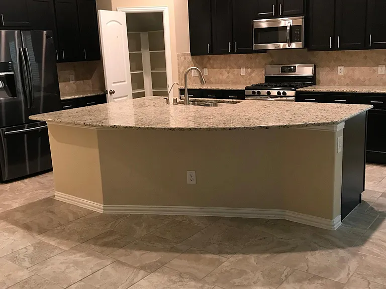 11075 Walts Run Ln — Photo 4