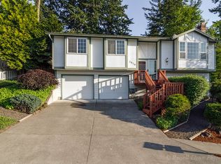 2814 NE 6th St, Gresham, OR 97030