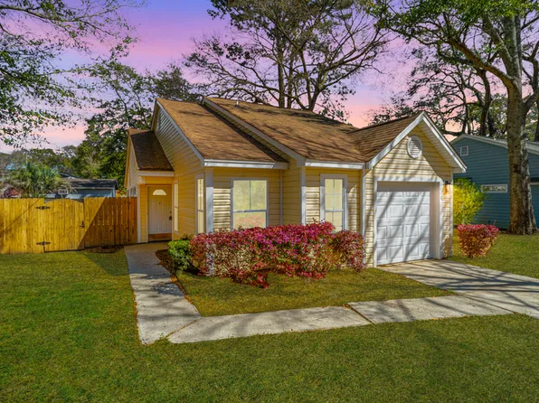 1078 Secessionville Rd, Charleston, SC 29412