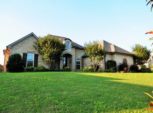 36 Valley Vista Dr, Tupelo, MS 38801