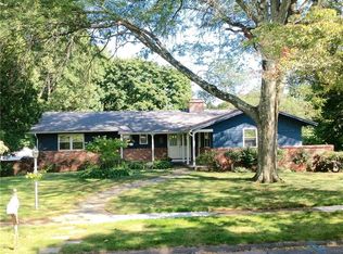 180 Peace Acre Ln, Stratford, CT 06614
