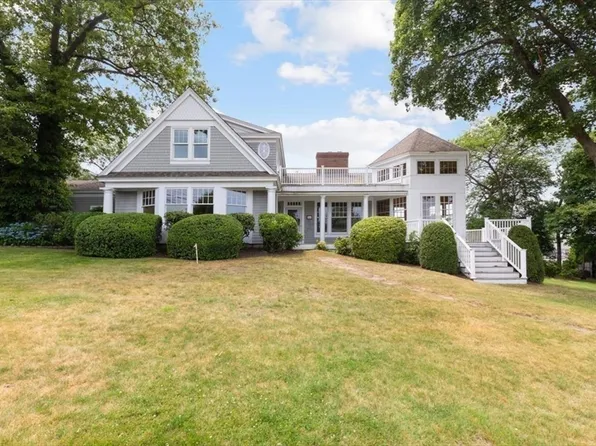 26 Bel Air Rd, Hingham, MA 02043