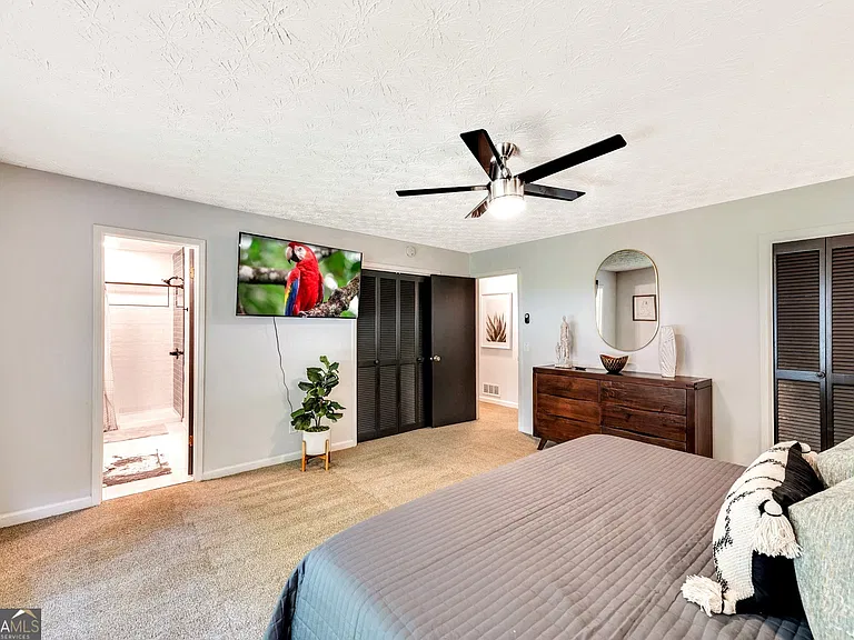 3870 Northpoint Dr — Photo 25