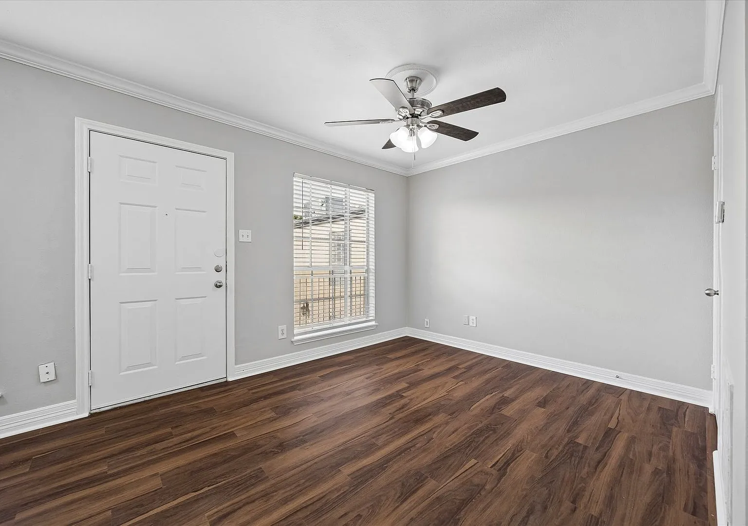 Emerson Street Apartments — Photo 3